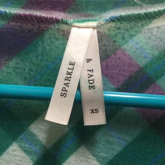 Lightweight soft tee - Picture 2 of 2